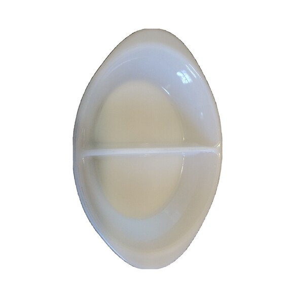 Glassbake Divided Milk Glass 1.5QT Casserole Baking Dish J-239 Vintage - Picture 1 of 14